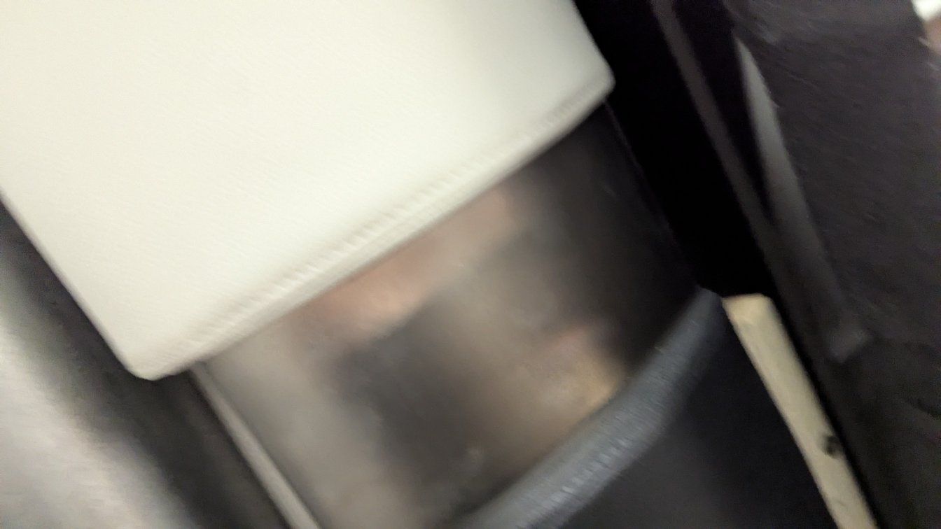 Main image 3