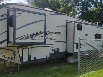 2015 36' Prime Time Crusader 5th Wheel