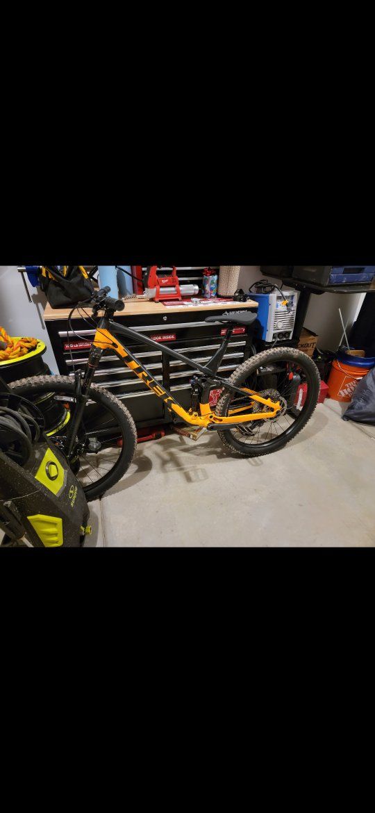2023 Trek Fuel EX 5 XL frame
