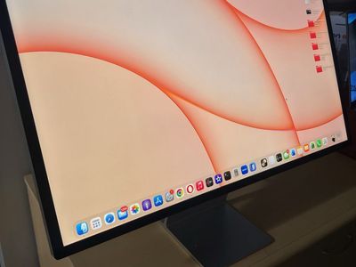 Apple Studio Display 27" 5K Retina - Standard Glass / Tilt Stand (w/ Box & Receipt)