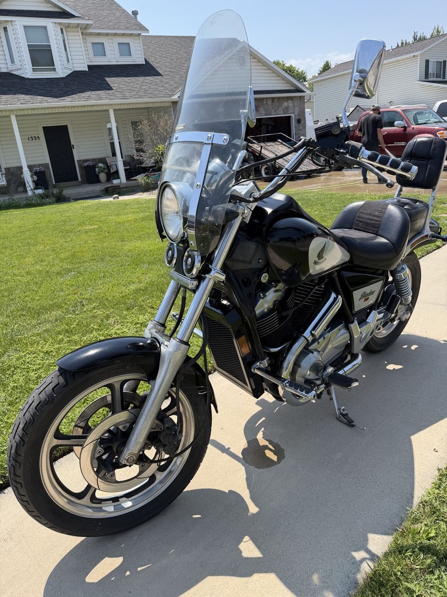 86’ Honda Shadow 1100