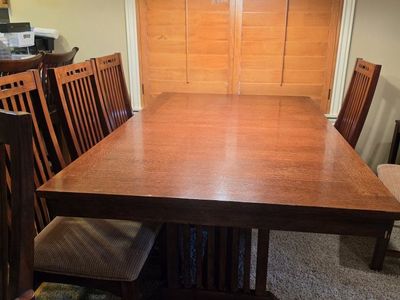 Broyhill Mission Style Solid Wood Trestle Dining Table Set with 8 Chairs and Leaves