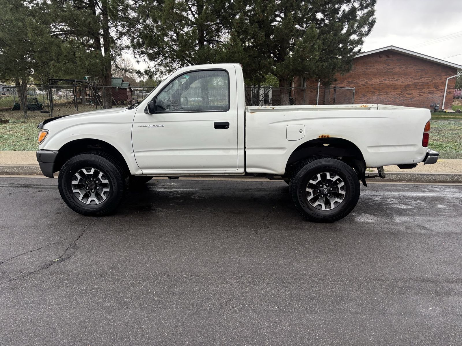 1996 Toyota Tacoma Base