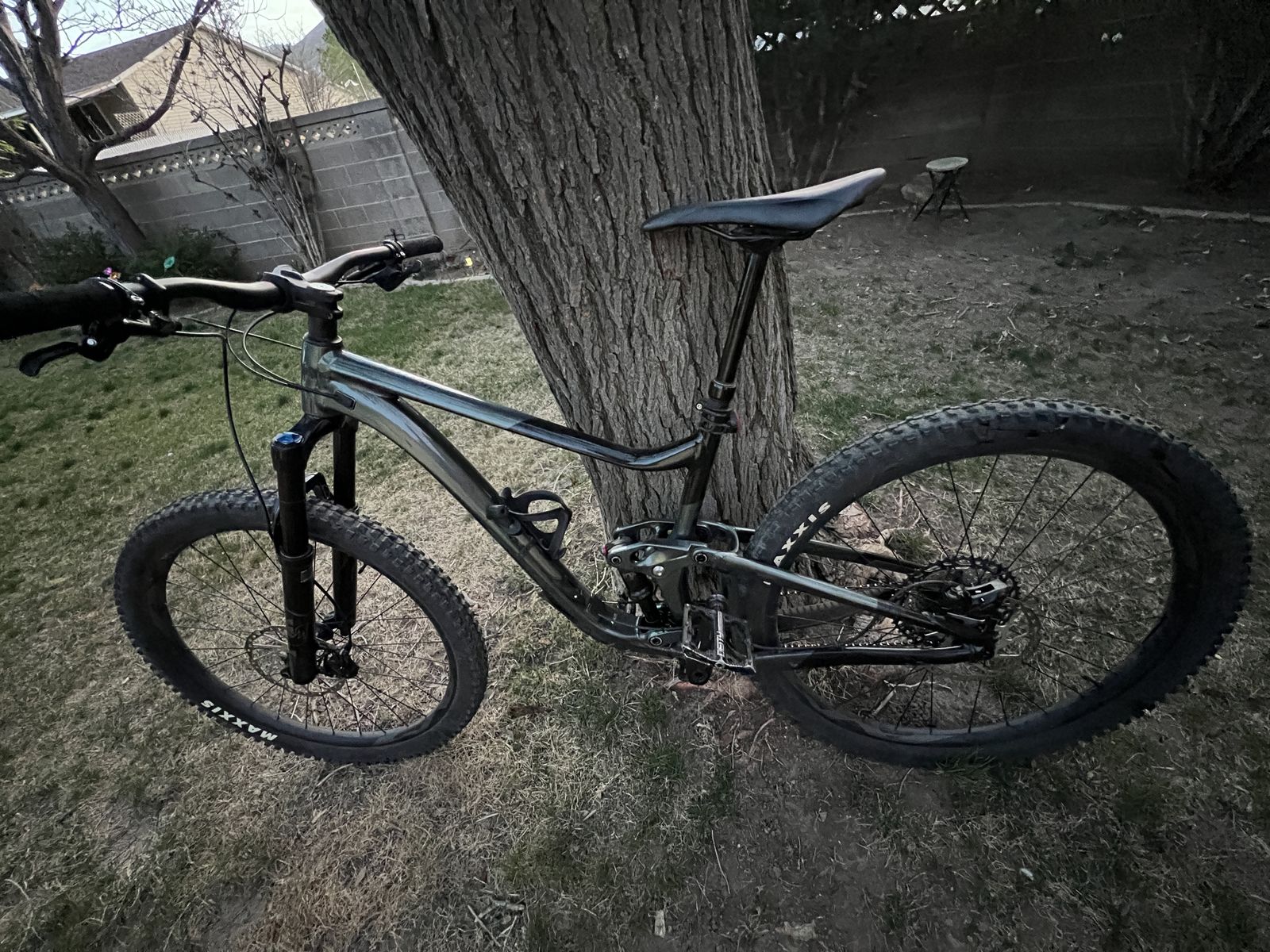 Giant Moutanin BiKe