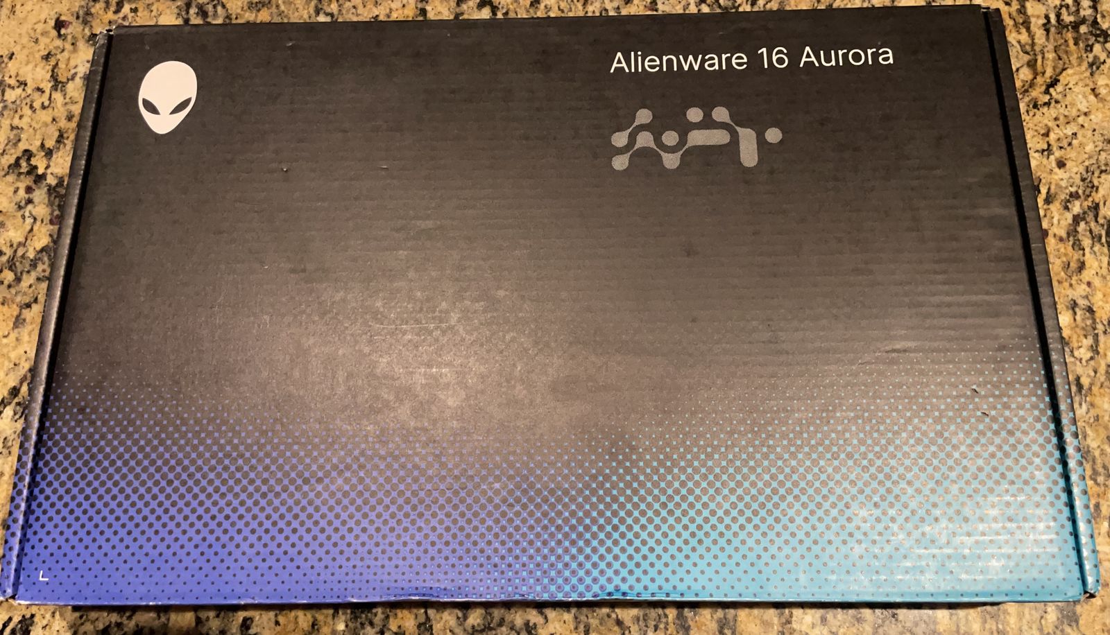 Alienware 16 Aurora Gaming Laptop | RTX 5050 | Core 7 | Like New