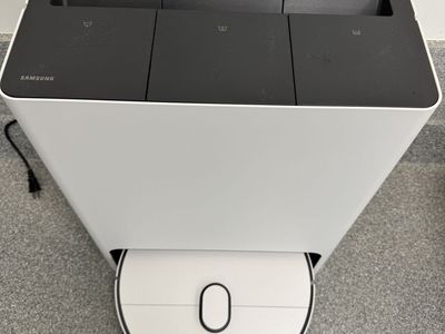 Samsung Robot Combo Vacuum & Mop with self-cleaning - Samsung Bespoke Jetbot Combo