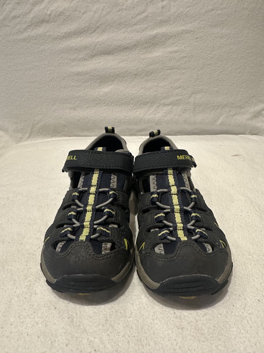 Merrell Youth Size 1 Navy/gray Hiking Sandals