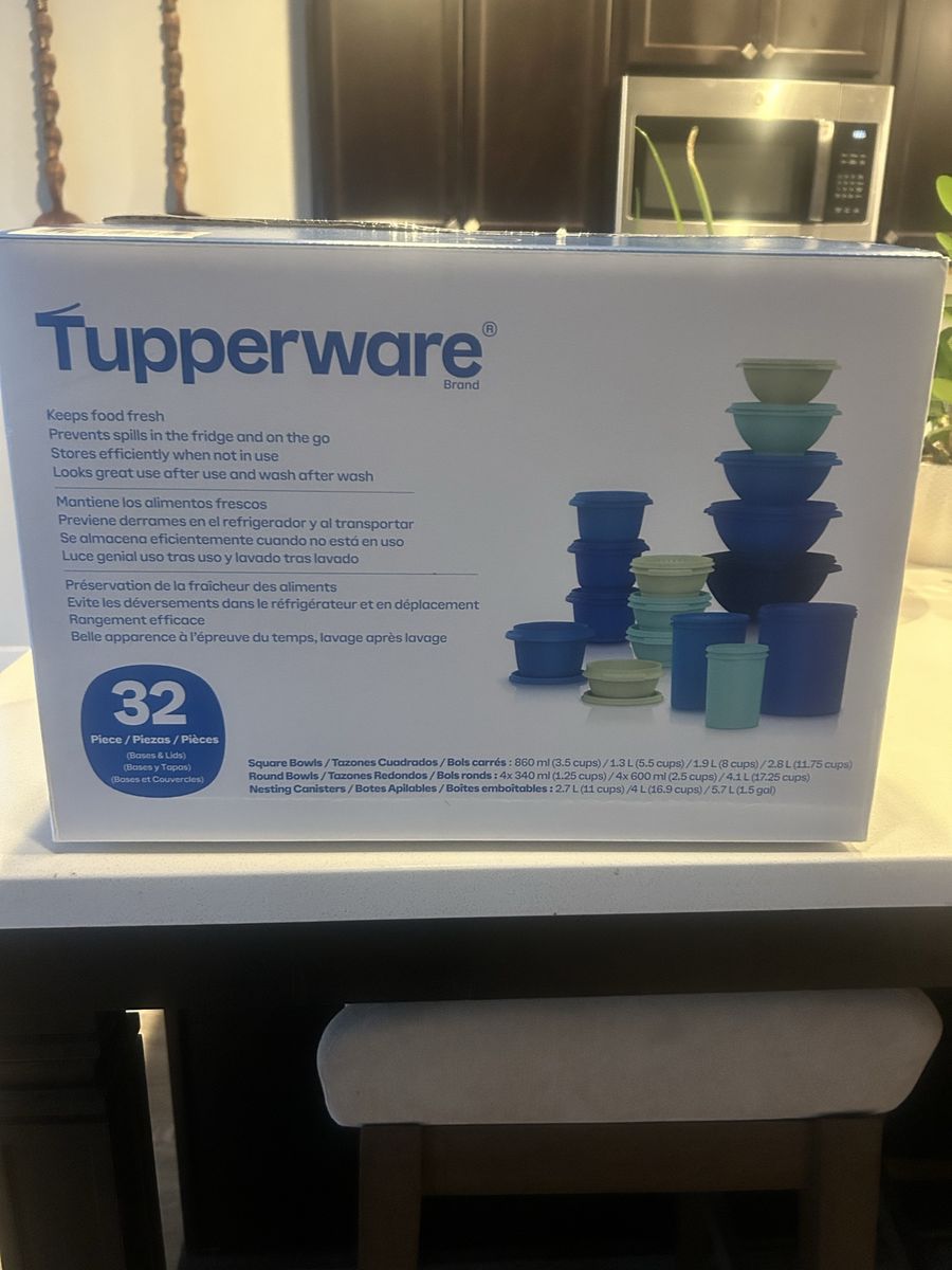 Heritage Tupperware set (32 piece) blue