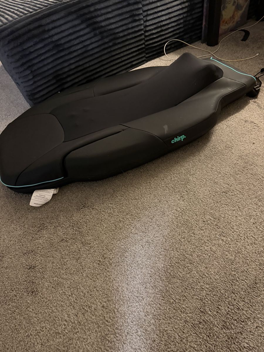 Chirp Contour Decompression & Massage Table Black