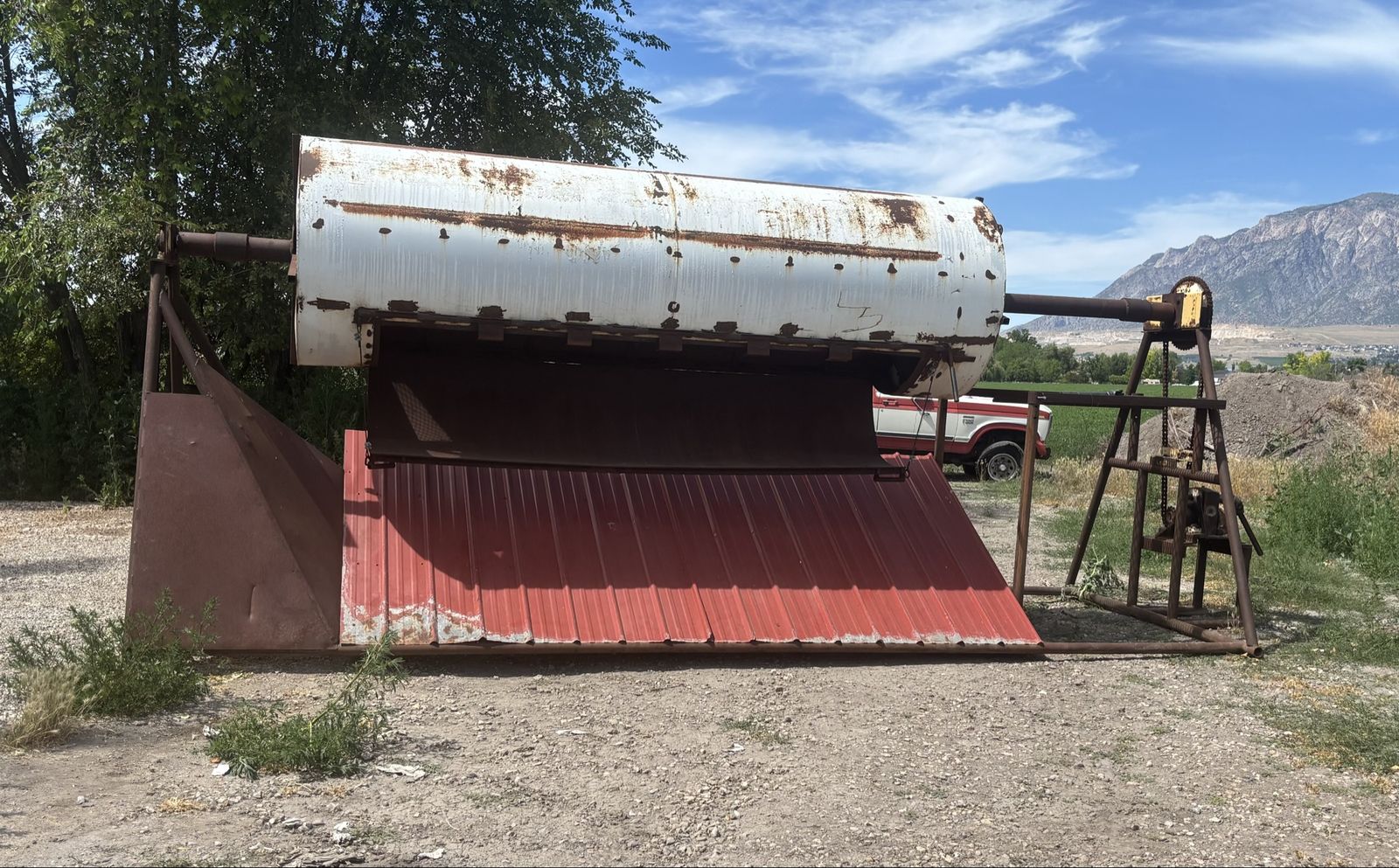 4-Yard Soil Sifter