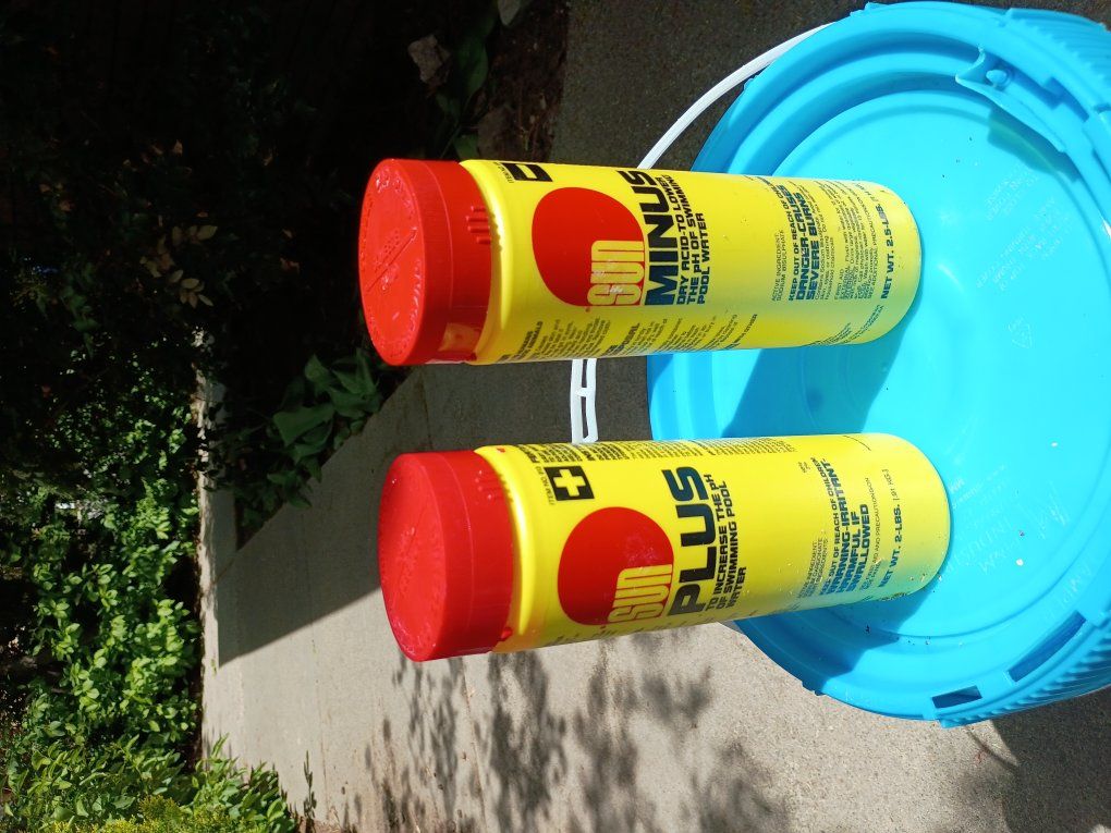 chlorinating shock 50 lbs unopened.  Plus ph.