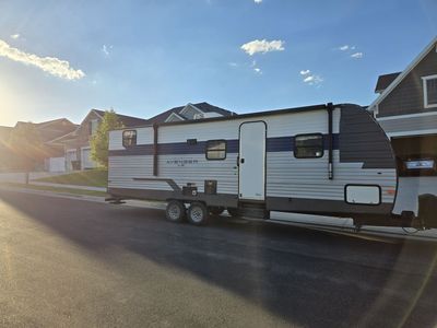 2022 Forest River Avenger 26DBSLE travel trailer