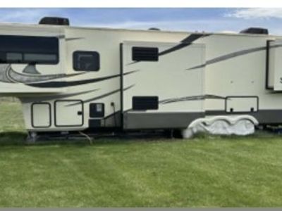 2017 Grand Design Solitude 374TH Fifth Wheel Toy Hauler