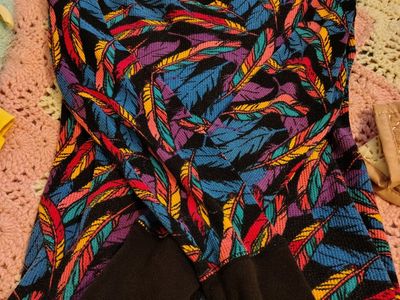 medium colorful shirt long sleeve