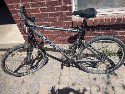 Trek Fuel 80 Mountain Bike- large-