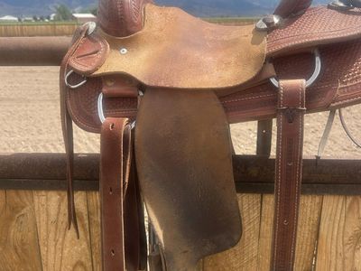 Youth Team Roping Saddle