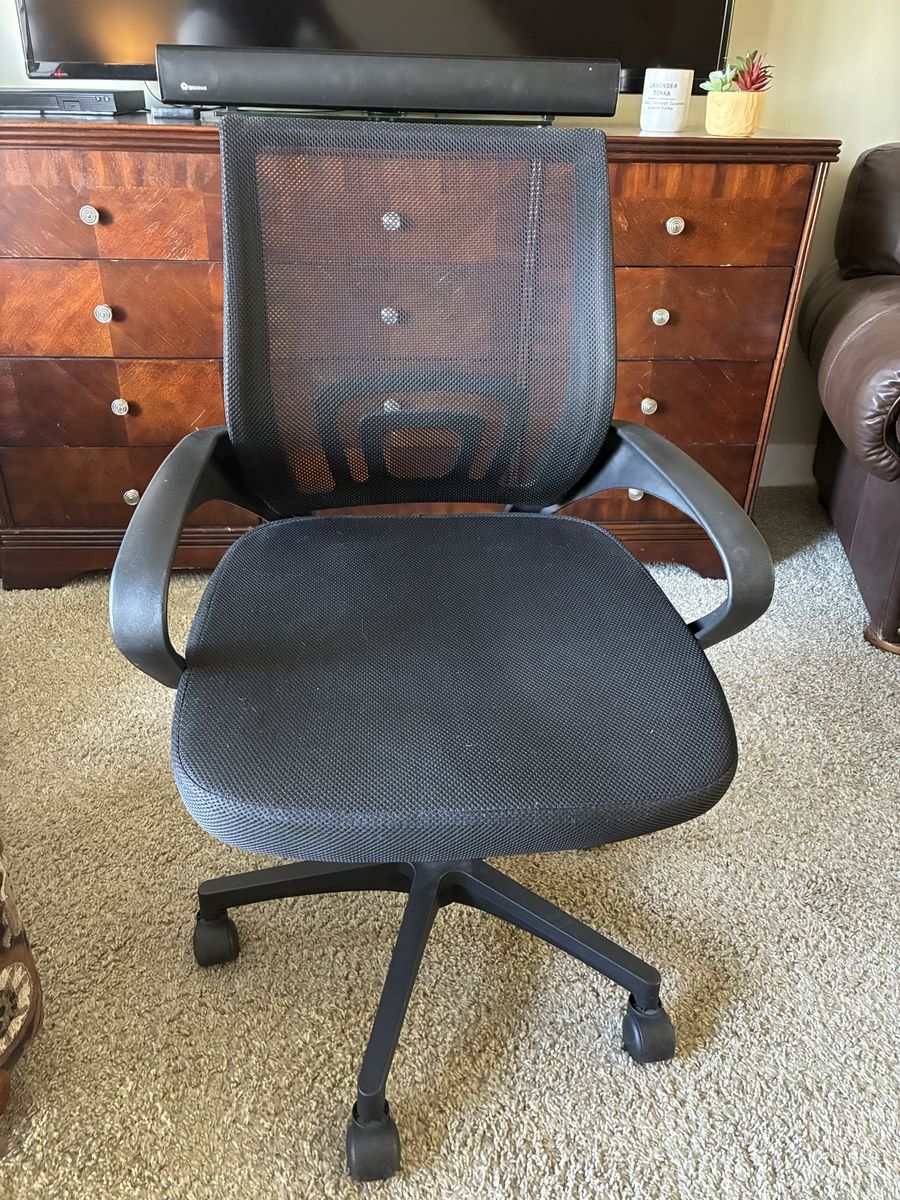 Desk chair