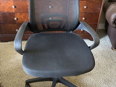 Desk chair