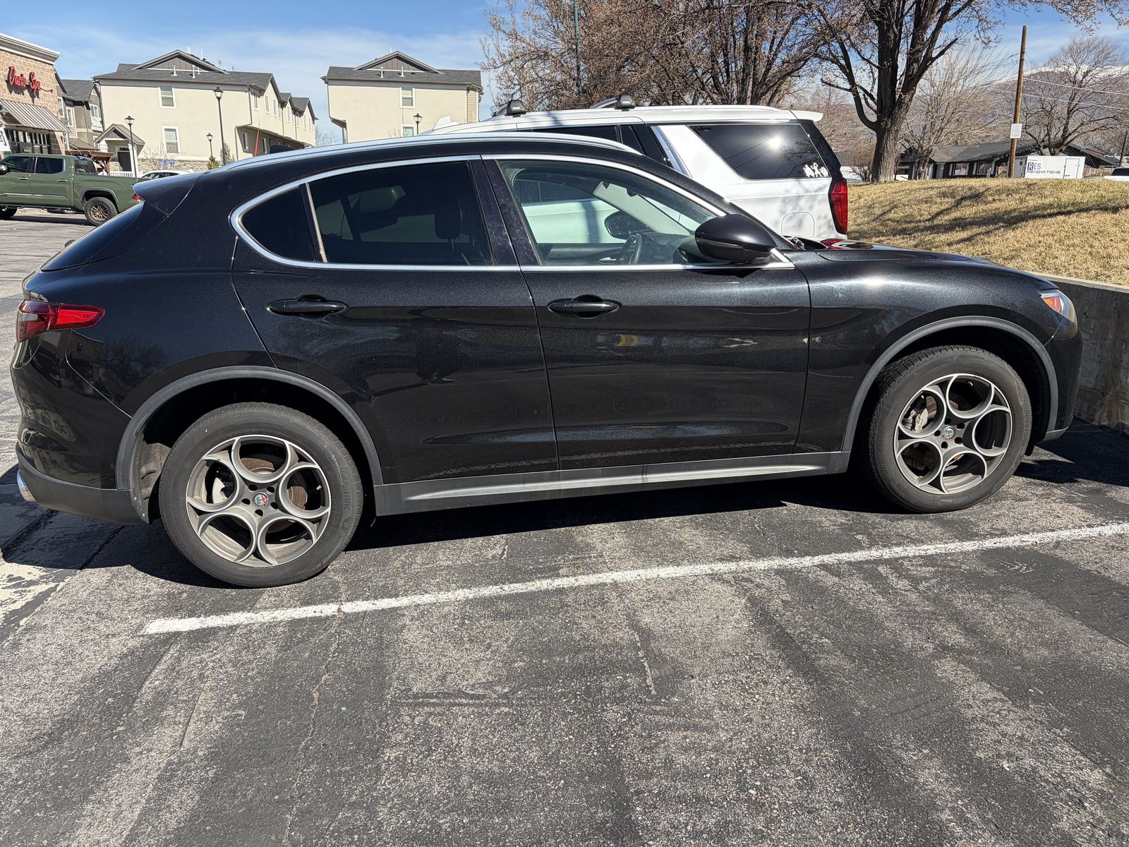 2018 Alfa Romeo Stelvio Base