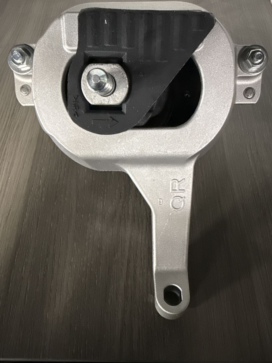 Front Right Engine Motor Mount for Nissan Altima 2.5l 2007-2016
