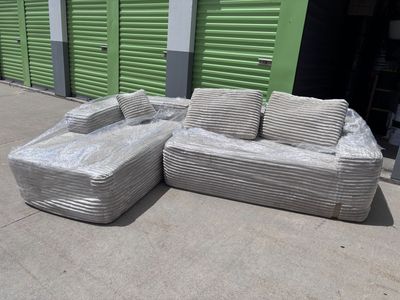 Boneless sectional couch