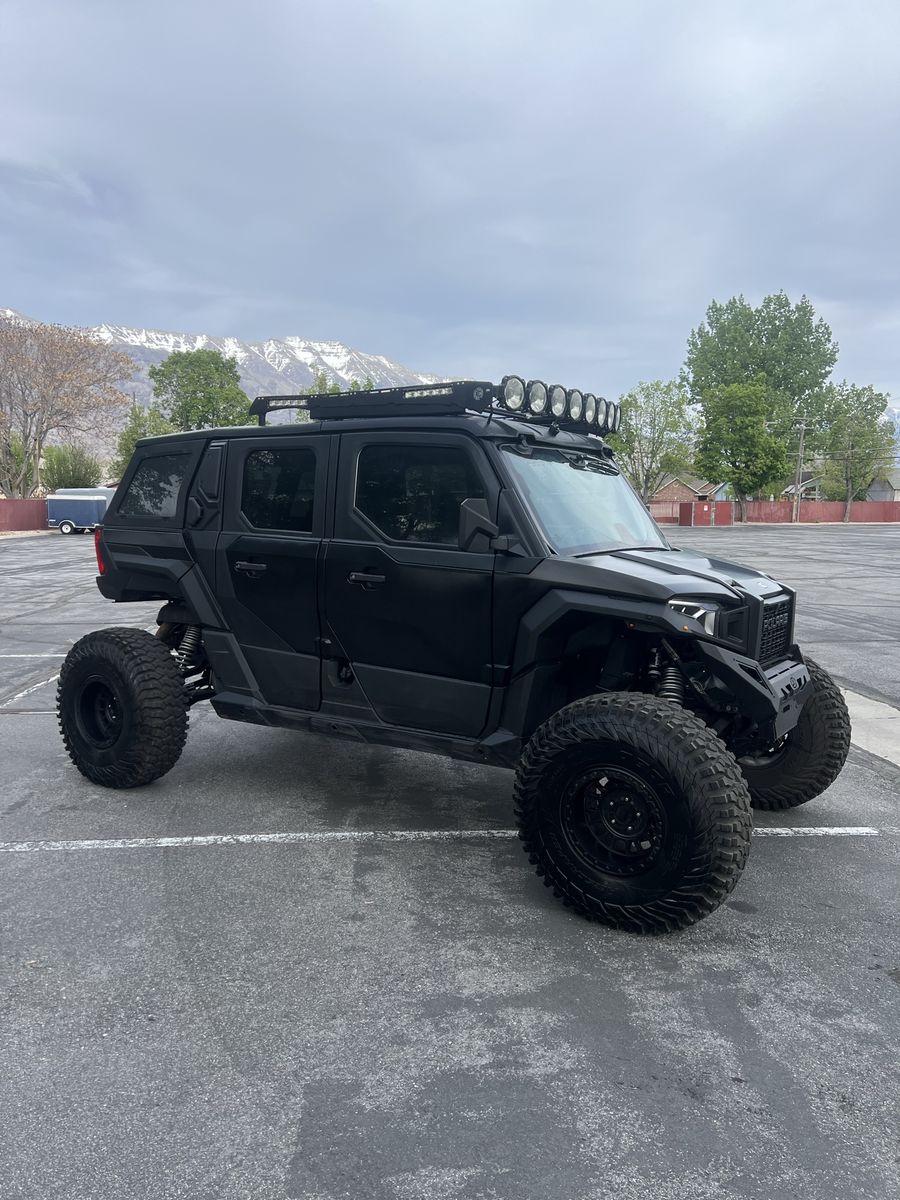 2024 Polaris Xpedition Low Miles
