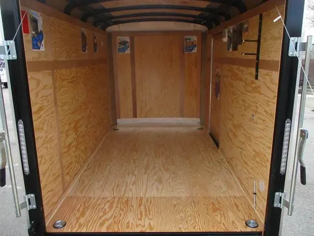 Main image 2