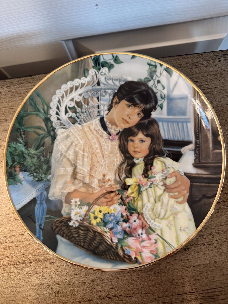 For Decorative Plates, $10 total