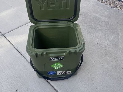 Yeti Roadie 24