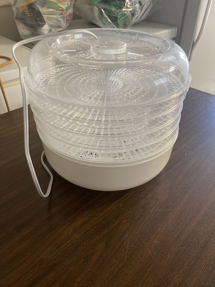 Dehydrator