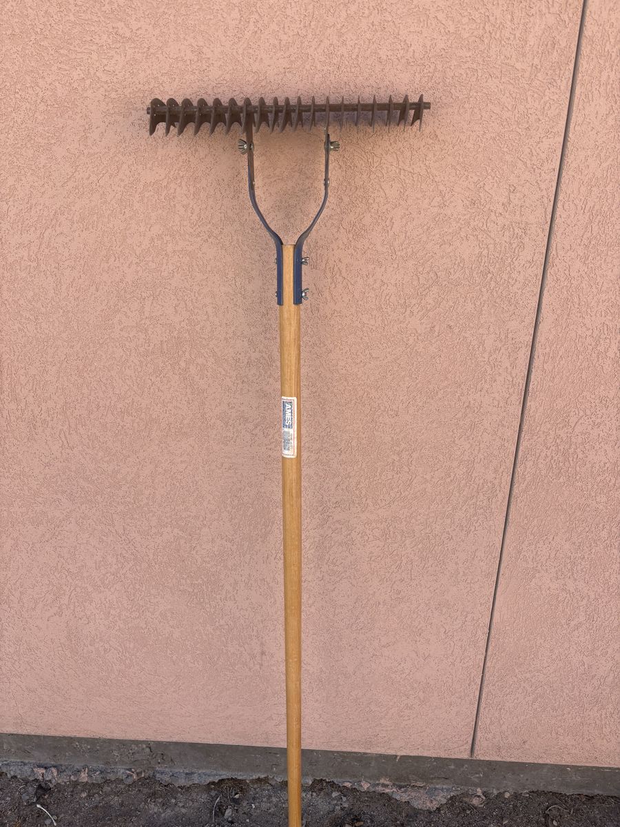 De-Thatching Rake