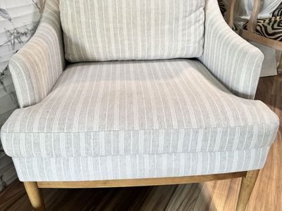 Chairs(2)