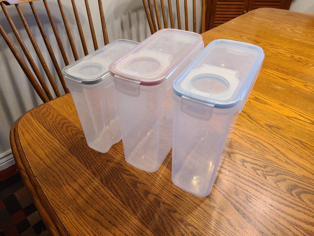 3 plastic cereal containers with pour spouts