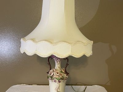 Antique Poecelain Table Lamp