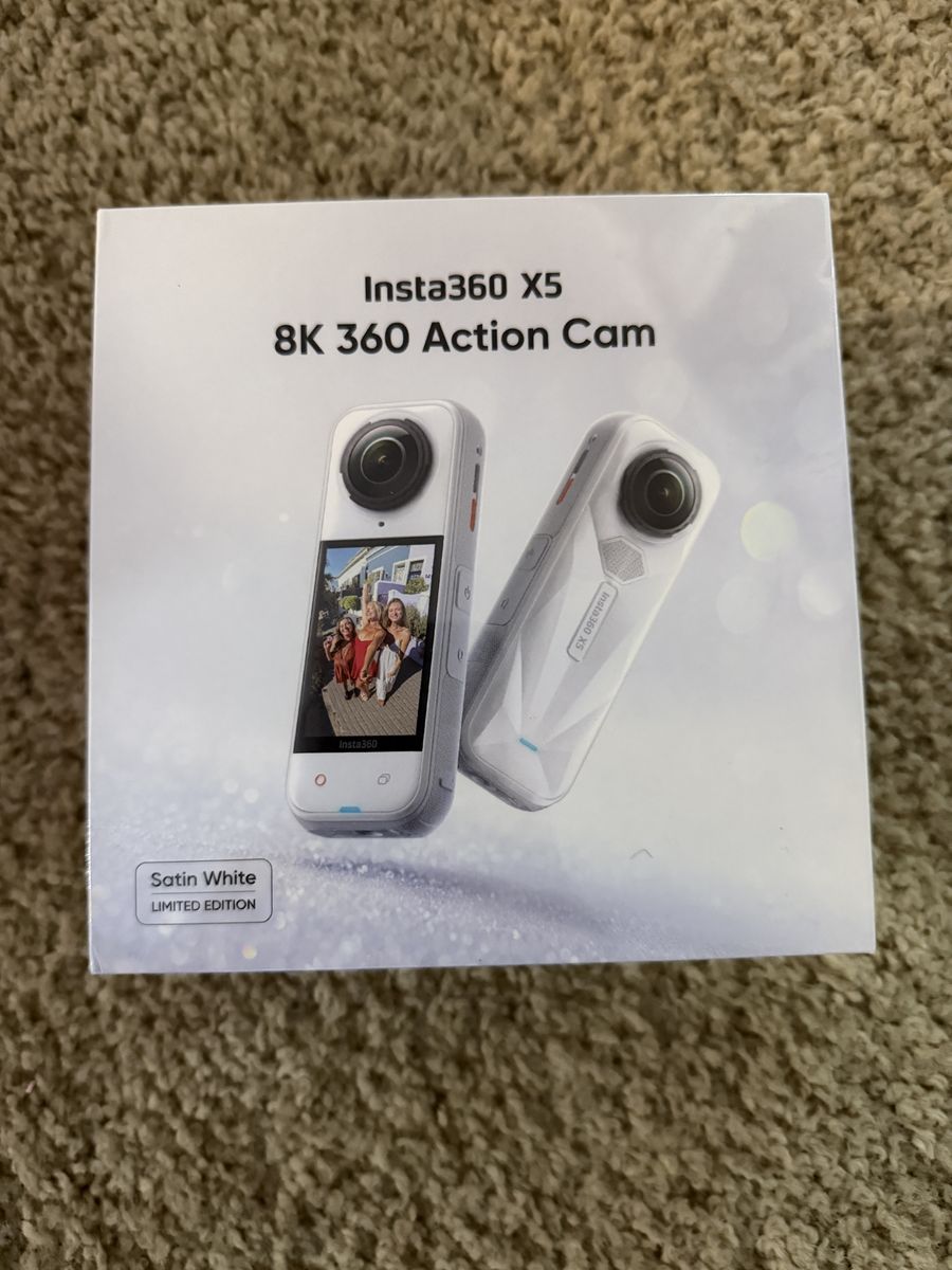 Insra360X5 Camera NEW( Never Opened) White