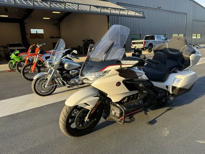 Honda Goldwing, KTM 450, Yamaha Stratoliner