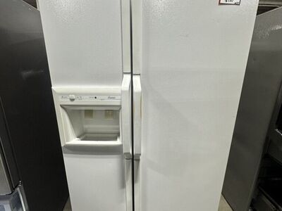 BEAUTIFUL AMANA WHITE SIDE BY SIDE FRIDGE