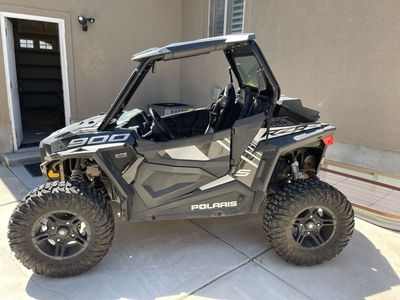 2019 Polaris Razor