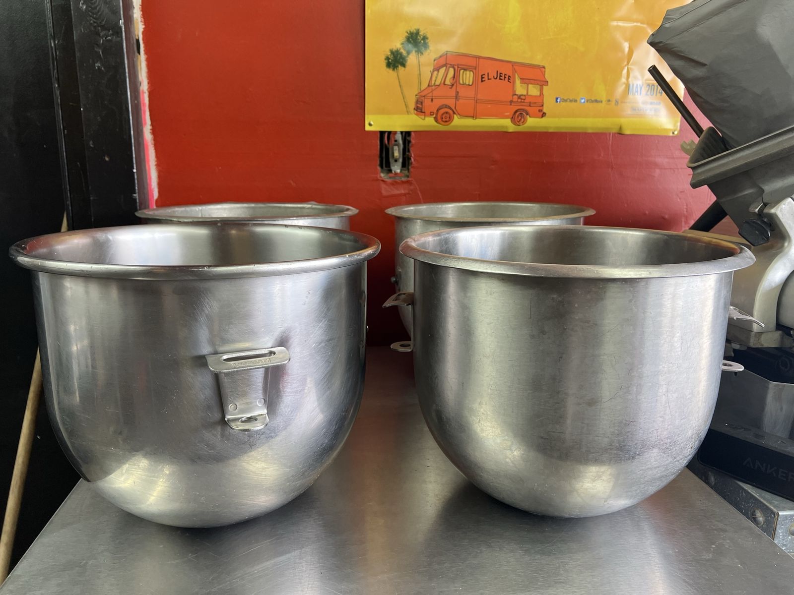 Hobart A200 20-Quart Mixer Bowls