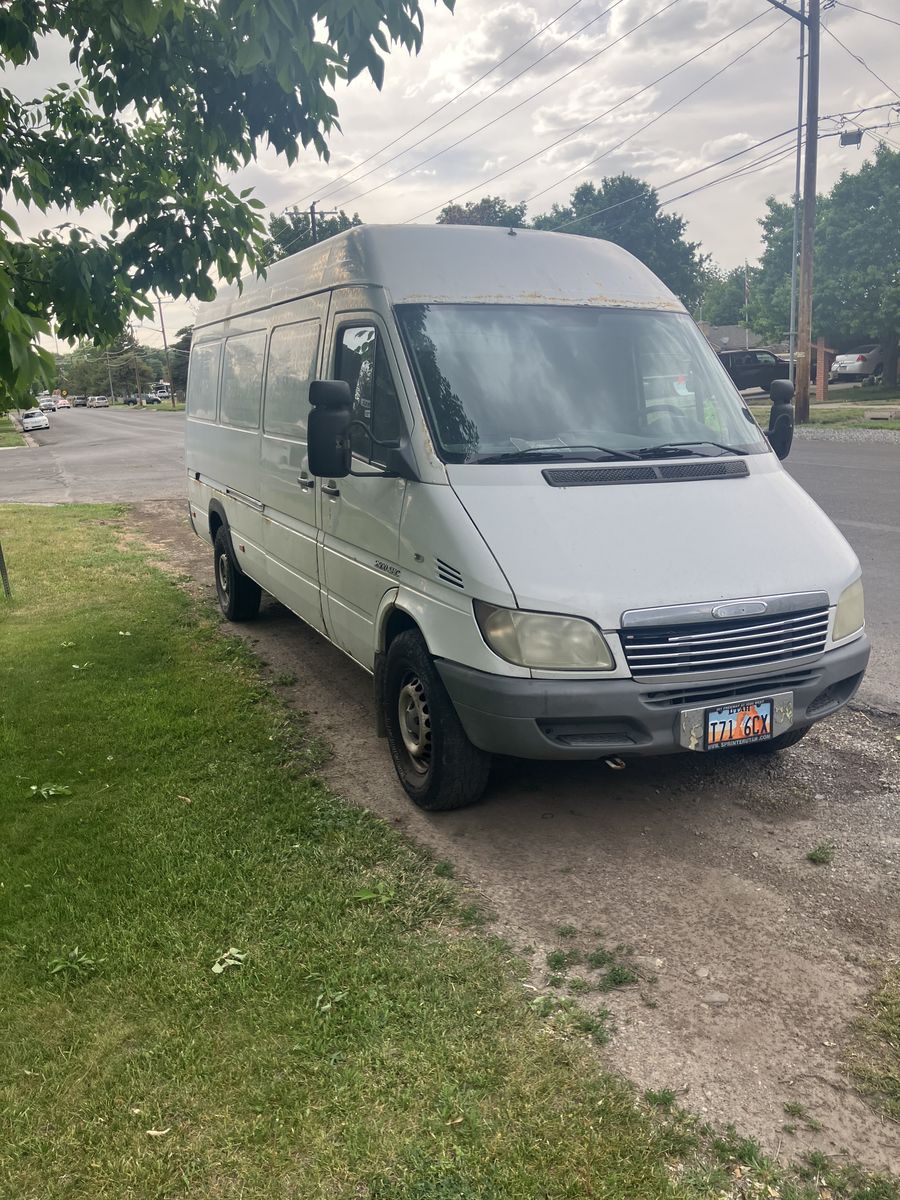 2005 Freightliner Sprinter 2500