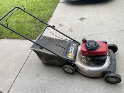 MTD mower with Honda motor