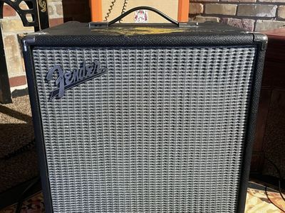 Fender Rumble 100 Bass Combo Amplifier OBO