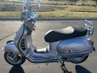 2008 Vespa GTS250ie Limited Edition Scooter