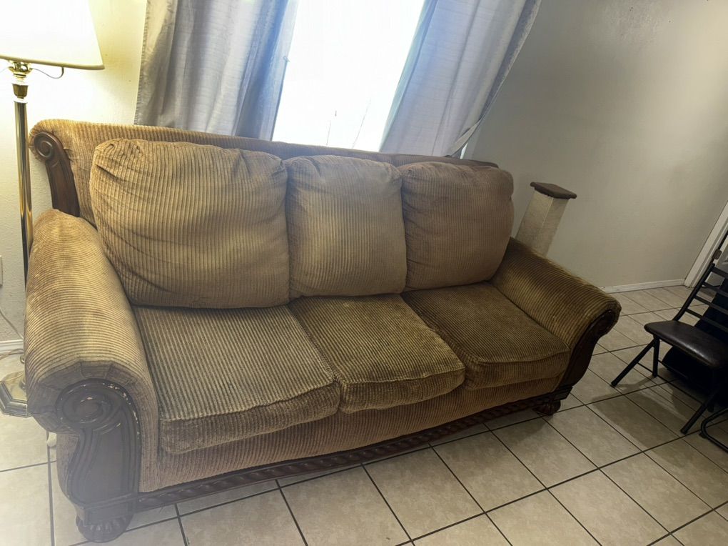 Main image 3