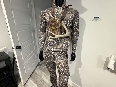 Tall Unisex Mannequin With Base