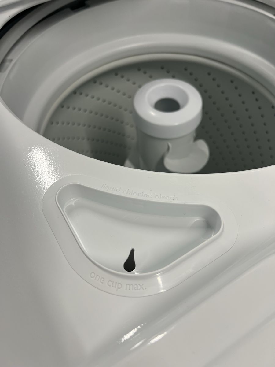 Main image 3