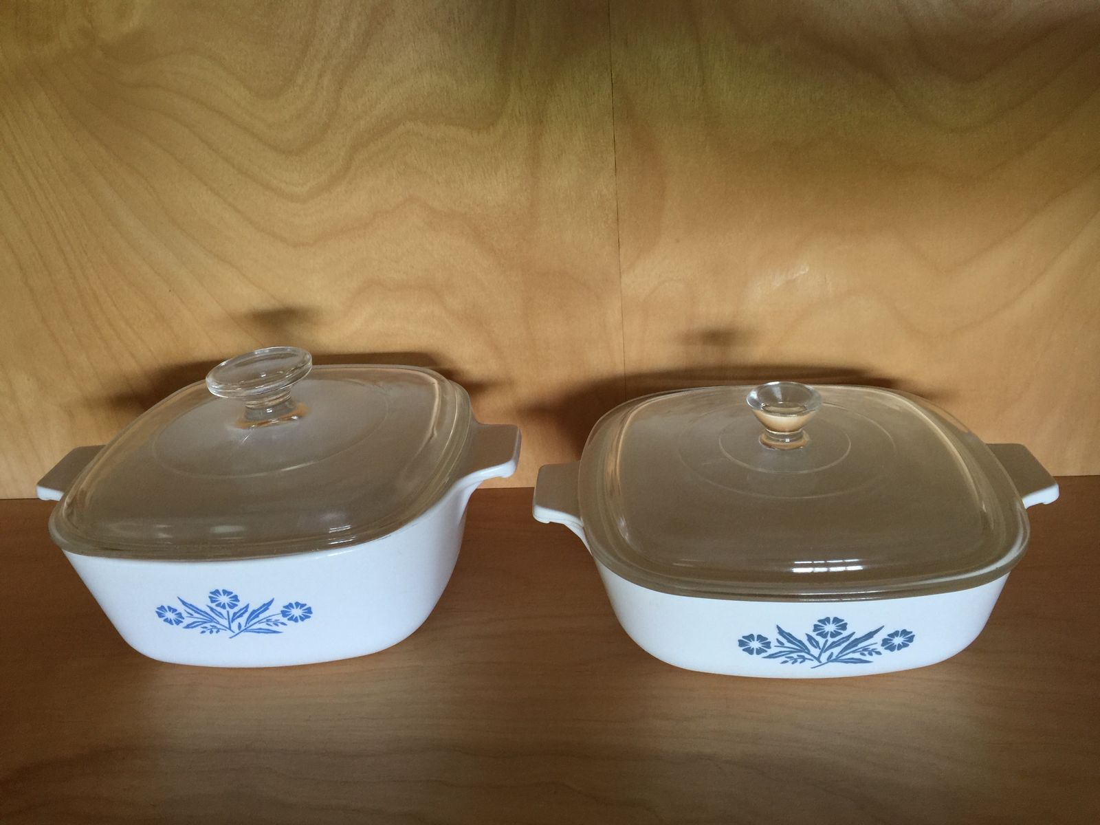 Vintage CorningWare Casserole Dishes Set with Lids