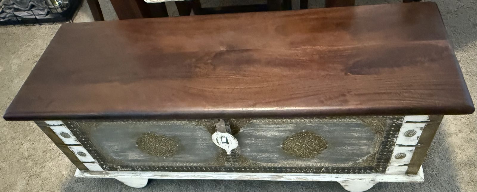 Vintage Indian Brass-Embossed Storage Trunk / Coffee Table – Cedar Wood