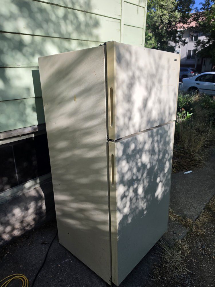 Old Hotpoint Fridge