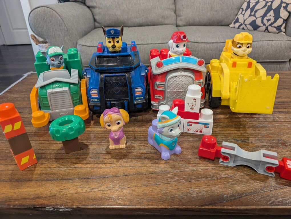 Ionix Paw Patrol Trucks & Pups